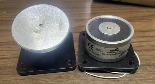 Fermaporta elettro magnetico - ,